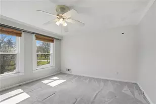 402 Emily Dr SW, Lilburn, GA 30047 - Photo 18