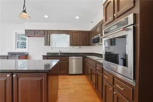 402 Emily Dr SW, Lilburn, GA 30047 - Photo 8