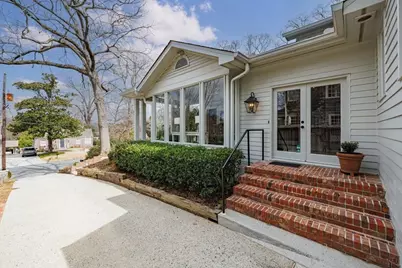 241 Lakeview Avenue NE, Atlanta, GA 30305 - Photo 2