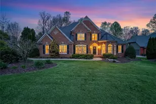 530 Brookeshyre Ct, Woodstock, GA 30188 - Photo 2