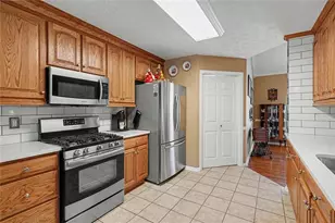 1052 SW Queensbury Run, Acworth, GA 30102 - Photo 8