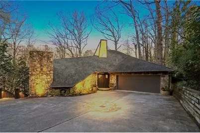 562 Pine Valley Road SE, Marietta, GA 30067 - Photo 1