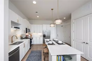 525 Sawnee Vlg Blvd, Cumming, GA 30040 - Photo 2