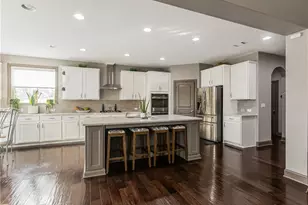 3820 Mabry Ridge Dr, Buford, GA 30518 - Photo 4