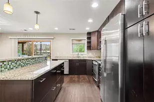 1105 Riverbend Club Dr, Atlanta, GA 30339 - Photo 16