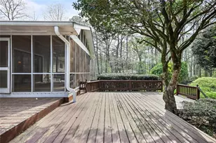 785 E Hembree Crossing, Roswell, GA 30076 - Photo 30