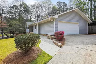 785 E Hembree Crossing, Roswell, GA 30076 - Photo 34