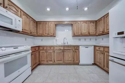 166 Maribeau Square NW, Atlanta, GA 30327 - Photo 16