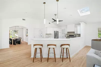 2376 Lively Trail NE, Atlanta, GA 30345 - Photo 4