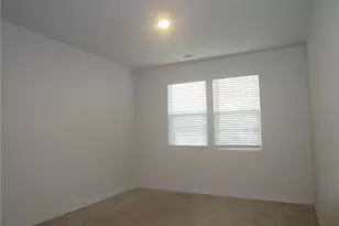 5169 Un Hts Wy, Flowery Branch, GA 30542 - Photo 8