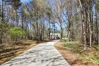 136 Hanes Creek Drive, Stockbridge, GA 30281 - Photo 2