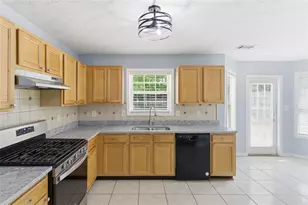 1145 Grace Dr, Lawrenceville, GA 30043 - Photo 10