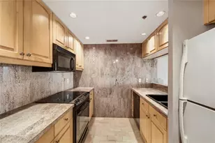 3481 Lakeside Dr NE, Atlanta, GA 30326 - Photo 2