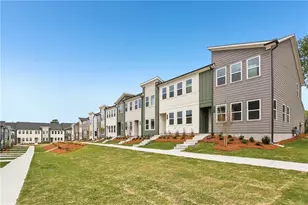 1526 Bryson Dr NW, Atlanta, GA 30318 - Photo 2