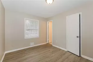 8455 Magnolia Dr, Jonesboro, GA 30238 - Photo 20