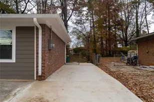 679 Winchester Ln, Norcross, GA 30071 - Photo 10