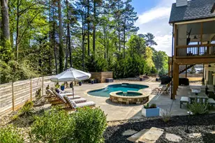 6570 Crestwood Peninsula, Flowery Branch, GA 30542 - Photo 4