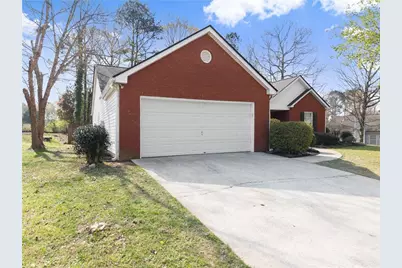 2717 Wilding Green Lane, Dacula, GA 30019 - Photo 8