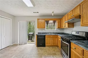 5007 Chupp Way Cir, Lithonia, GA 30038 - Photo 8