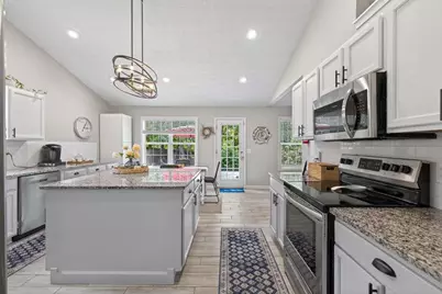 734 Evergreen Drive, Winder, GA 30680 - Photo 8