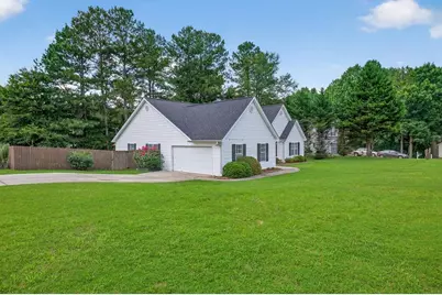 734 Evergreen Drive, Winder, GA 30680 - Photo 4