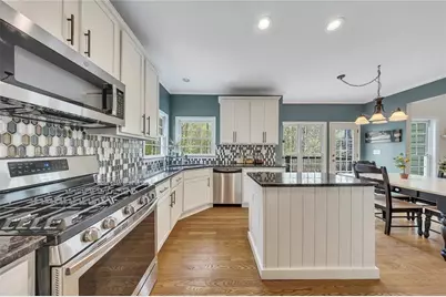 102 Valley Circle, Woodstock, GA 30189 - Photo 10