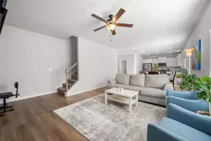 925 Lakehaven Ln, Loganville, GA 30052 - Photo 10