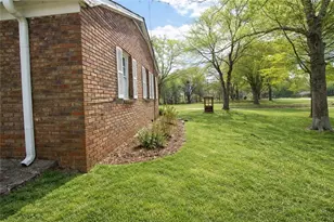 3191 Ernest W Barrett Pkwy NW, Marietta, GA 30064 - Photo 8