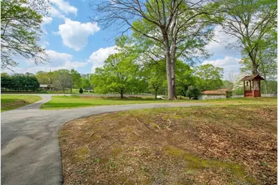 3191 Ernest W Barrett Parkway NW, Marietta, GA 30064 - Photo 18