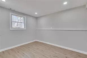 3394 Dearwood Dr SW, Lilburn, GA 30047 - Photo 34