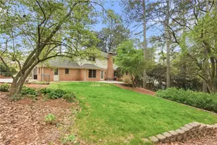 5465 Trowbridge Dr, Dunwoody, GA 30338 - Photo 30