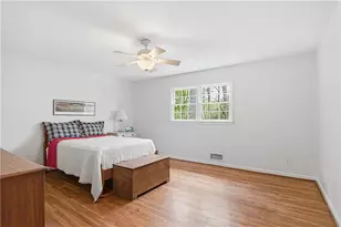 5465 Trowbridge Dr, Dunwoody, GA 30338 - Photo 18