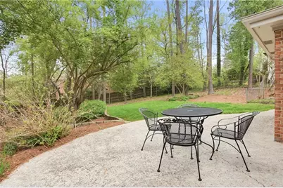 5465 Trowbridge Drive, Dunwoody, GA 30338 - Photo 28