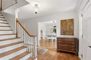 5465 Trowbridge Dr, Dunwoody, GA 30338 - Photo 2