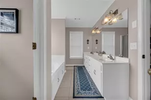 1640 Little Lisa Ln, Snellville, GA 30078 - Photo 8