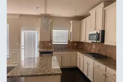 1013 Autumn Drive, Loganville, GA 30052 - Photo 6