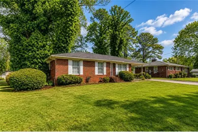 263 E Girard Avenue E, Cedartown, GA 30125 - Photo 2