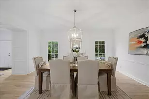 8705 River Bluff Ln, Roswell, GA 30076 - Photo 14