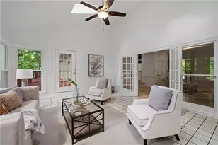8705 River Bluff Ln, Roswell, GA 30076 - Photo 20