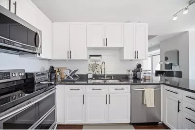 325 E Paces Ferry Road NE #908, Atlanta, GA 30305 - Photo 10