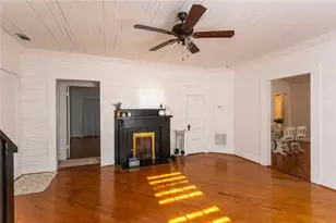 404 Mill St, Monroe, GA 30655 - Photo 6