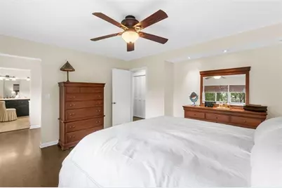 2744 Pinestream Drive NE, Marietta, GA 30068 - Photo 20