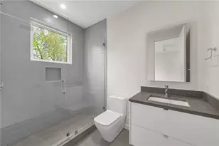 1260 Kingsley Cir NE, Atlanta, GA 30324 - Photo 34