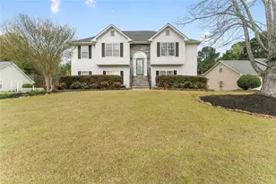 5238 Fawn Ivey Ln, Buford, GA 30519 - Photo 2