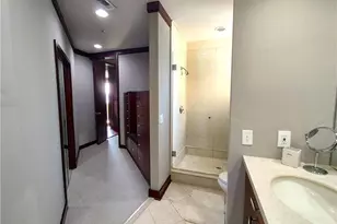 3334 Peachtree Rd NE, Atlanta, GA 30326 - Photo 36