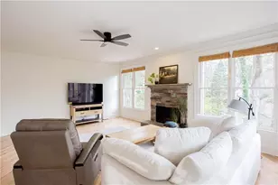 4490 Outpost Ct, Roswell, GA 30075 - Photo 14