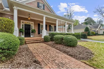 2204 Stephens Walk, Dunwoody, GA 30338 - Photo 2