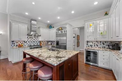 2204 Stephens Walk, Dunwoody, GA 30338 - Photo 12