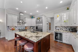 2204 Stephens Walk, Dunwoody, GA 30338 - Photo 12