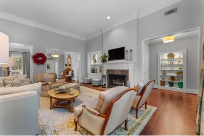 2204 Stephens Walk, Dunwoody, GA 30338 - Photo 8